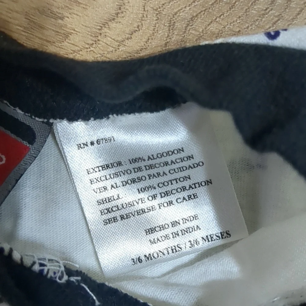 Reebok LA Kings Footed Sleeper baby size 3/6 months - Picture 4 of 5